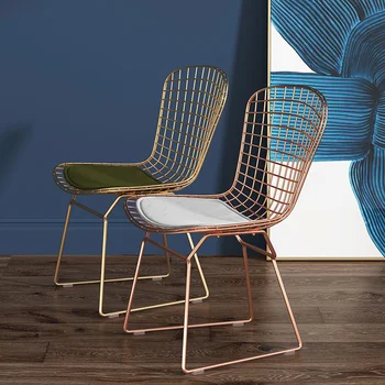 İskandinav Ins Izgara Yumuşak Sandalye Arkalığı İle Web Ünlü Hollow Out Altın Yemek Sandalyesi Demir Sanat Yaratıcı sırtlı sandalye Soyunma Dışkı