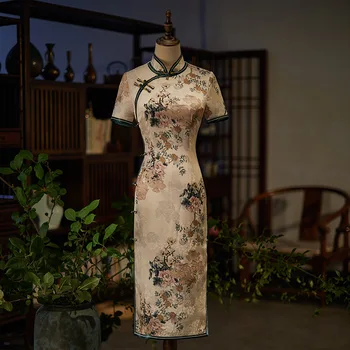 Yaz Çin Geleneksel Mandarin Yaka Çiçek Baskılı Saten Kadın Qipao Zarif Kısa Kollu El Yapımı Düğme Cheongsam