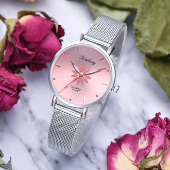 Kadınlar İçin saatler Lüks Gümüş Popüler Pembe Kadran Çiçekler Metal Bayanlar Bilezik Kuvars Saat Bayanlar kol saati Yeni Saat