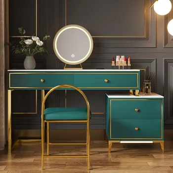 Italyan Basit Kaya Kurulu Dresser Yatak Odası Lüks Kaliteli Depolama Entegre katı ahşap Ayna Çok Fonksiyonlu yatak odası mobilyası